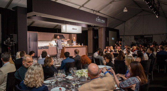 삼성전자가 지난해 9월 인수한 미국 럭셔리 주방가전 브랜드 데이코는 20일(현지시간)부터 23일까지 미국 캘리포니아주 페블비치에서 열린 '페블비치 푸드&와인 페스티벌(PBFW)'에 공식 후원사로 참여했다고 23일 밝혔다. <삼성전자 제공>